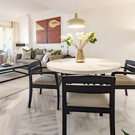 Fa - Fabulous Apartment With In And Outdoor Pool شقة ماربيا