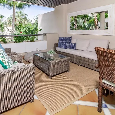 Fa - Fabulous Apartment With In And Outdoor Pool Apartman