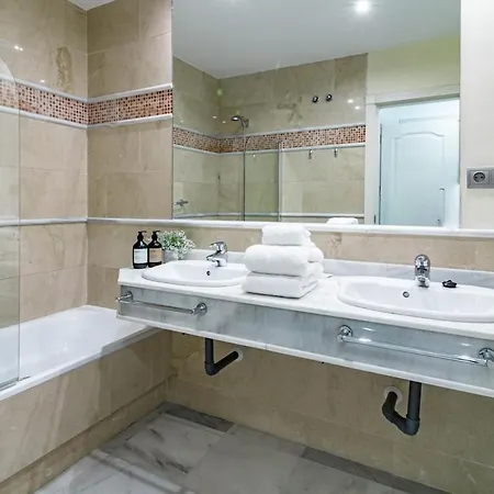 Fa - Fabulous Apartment With In And Outdoor Pool * Marbella