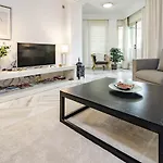 Apartman Fa - Well-equipped In A Great Location Marbella