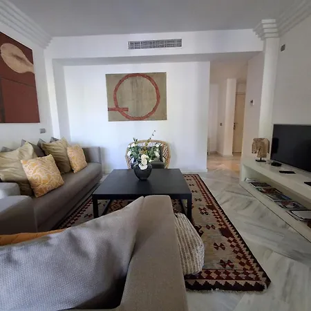Fa - Well-equipped In A Great Location Apartman *